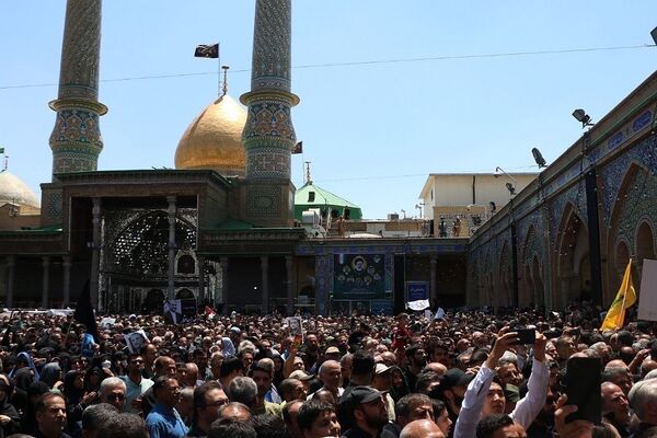 وداع با پیکر مطهر شهید حسین امیرعبدالهیان در شهرستان ری