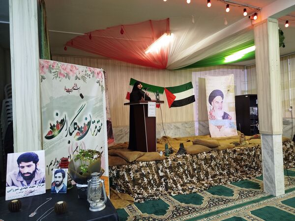 یادواره شهدا در دبیرستان شاهد فاطمیه مشهد
