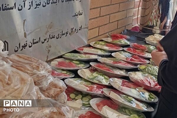 صبحانه سالم در دبیرستان شاهد ملارد 