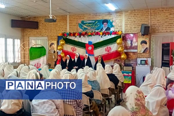 جشن پیروزی انقلاب اسلامی در مدرسه دکتر کیهانی1