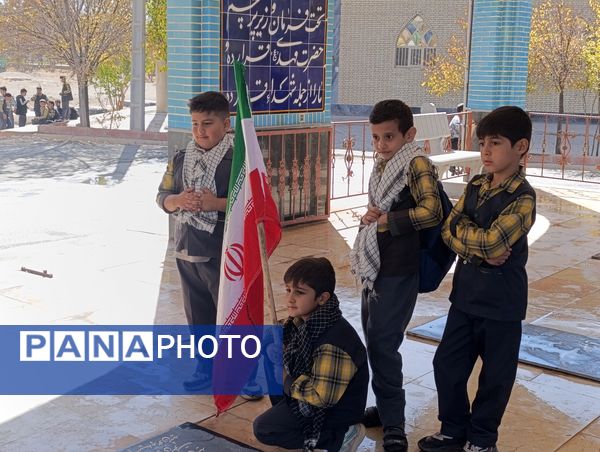 راهپیمایی روز دانش آموز و مبارزه با استکبار جهانی در شهر سفیددشت 