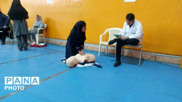 آزمون مهارتی سفیران سلامت در شهرستان خلیل آباد 