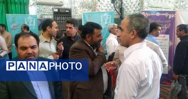 برپایی میز خدمت در کاشمر 