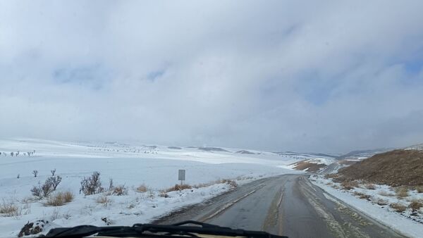 بارش برف زمستانی در روستای برزنون شهرستان نیشابور