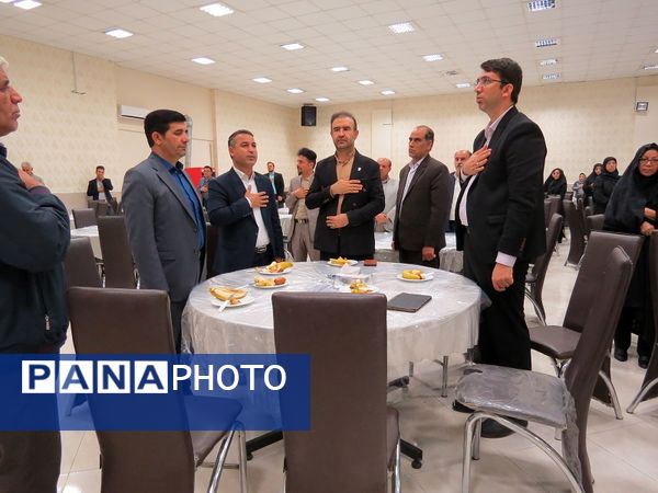 برگزاری تجلیل از همکاران طرح اکرام وایتام شهرستان بجنورد