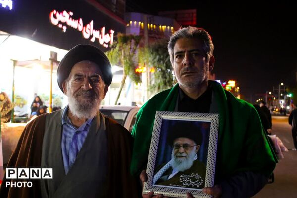 حضور دهه نودی‌ها در اجتماعات شبانه قم