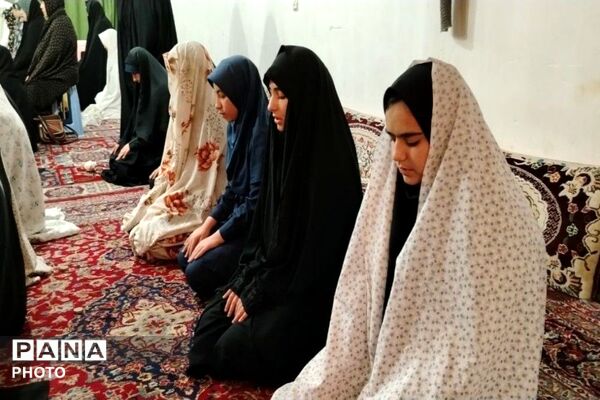 اجلاسیه نماز همراه با محفل انس با قرآن کریم در مسجد ابوالفضلی نیشابور 