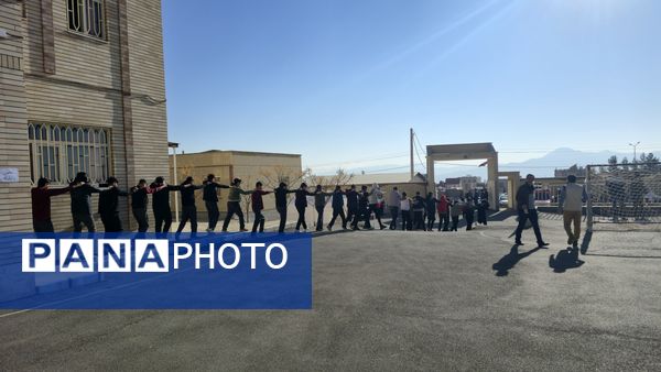 بیست‌وهفتمین مانور زلزله و ایمنی در مدارس شهرستان محلات 