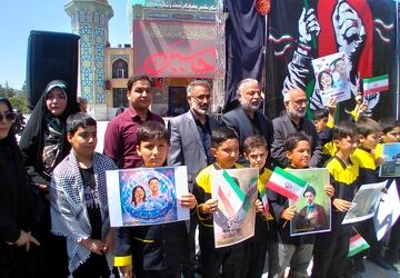  شکوه هنر دانش‌آموزان ناحیه ۴ کرج در اجرای سرود هزار نفری 