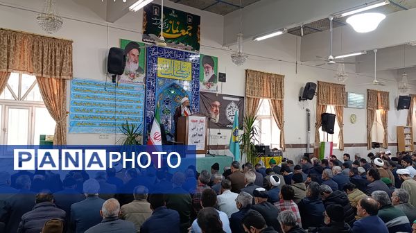 نماز عبادی سیاسی جمعه  شهر خور در روستای بوژمهران 