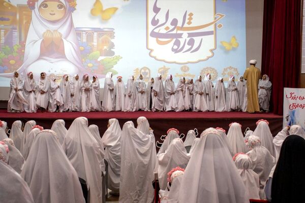برگزاری جشن روزه‌اولی‌ها برای دانش‌آموزان دختر شهرستان محلات