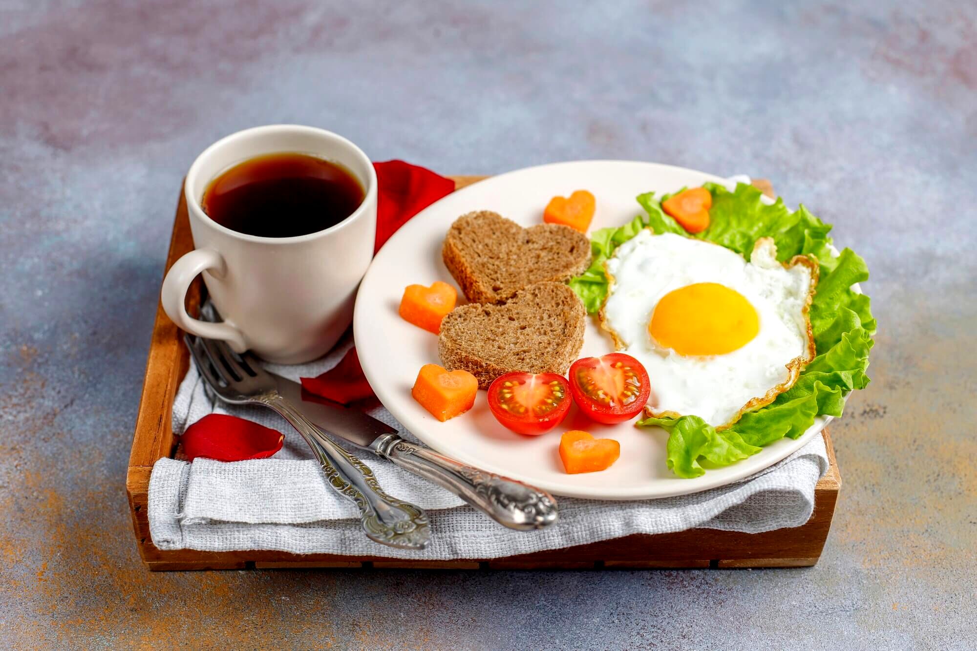 بشقاب صبحانه را چگونه پر کنیم؟
