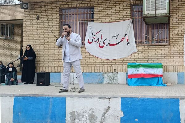 کودکان غرفه‌داران جشن میلاد موعود
