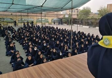 هنر نقالی و نقاشی در کنار هم؛ صبحی هنری در مدرسه دکتر جوادی