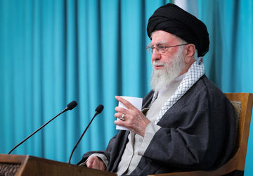 سخنان رهبر انقلاب در گوش تاریخ طنین‌انداز شد