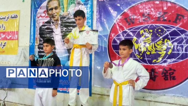 برگزاری مسابقات قهرمانی کاراته سبک شوتوکان در قائمشهر