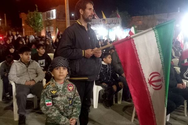  پویش آموزش سلاح و آمادگی نظامی در خنجین