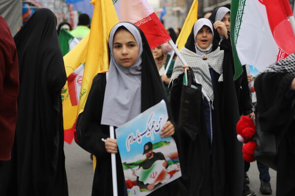 راهپیمایی باشکوه ۲۲ بهمن در قاب تصویر