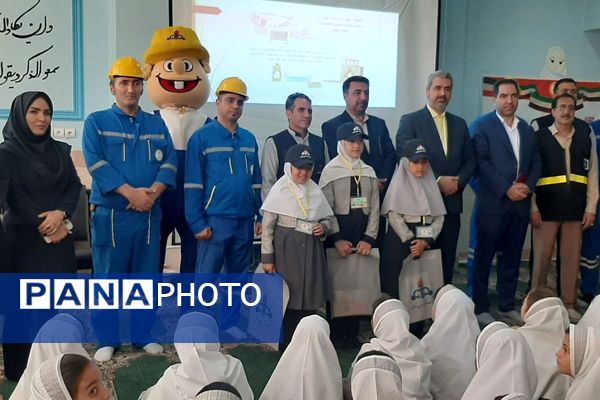  همیاران گاز در دبستان توفیق شهرستان رباط‌کریم