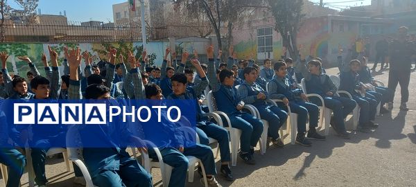 افتتاحیه زمین چمن  شهید حمیدی زاده در کانون شهید باهنر بجنورد 
