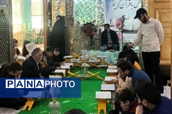 آیین گلباران مزار شهدا با حضور مسئولان شهرستان رباط‌کریم