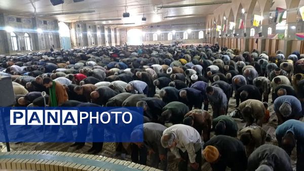 حضور مردم یاسوج در نماز جمعه 