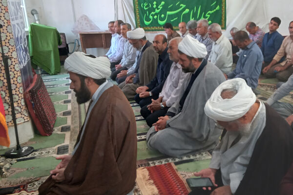 برگزاری نماز عید قربان در زرقان 