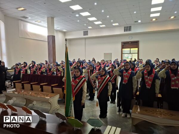 برگزاری مراسم یاوران انقلاب در دبستان آرمینه مصلی نژاد ناحیه ۶ مشهد 