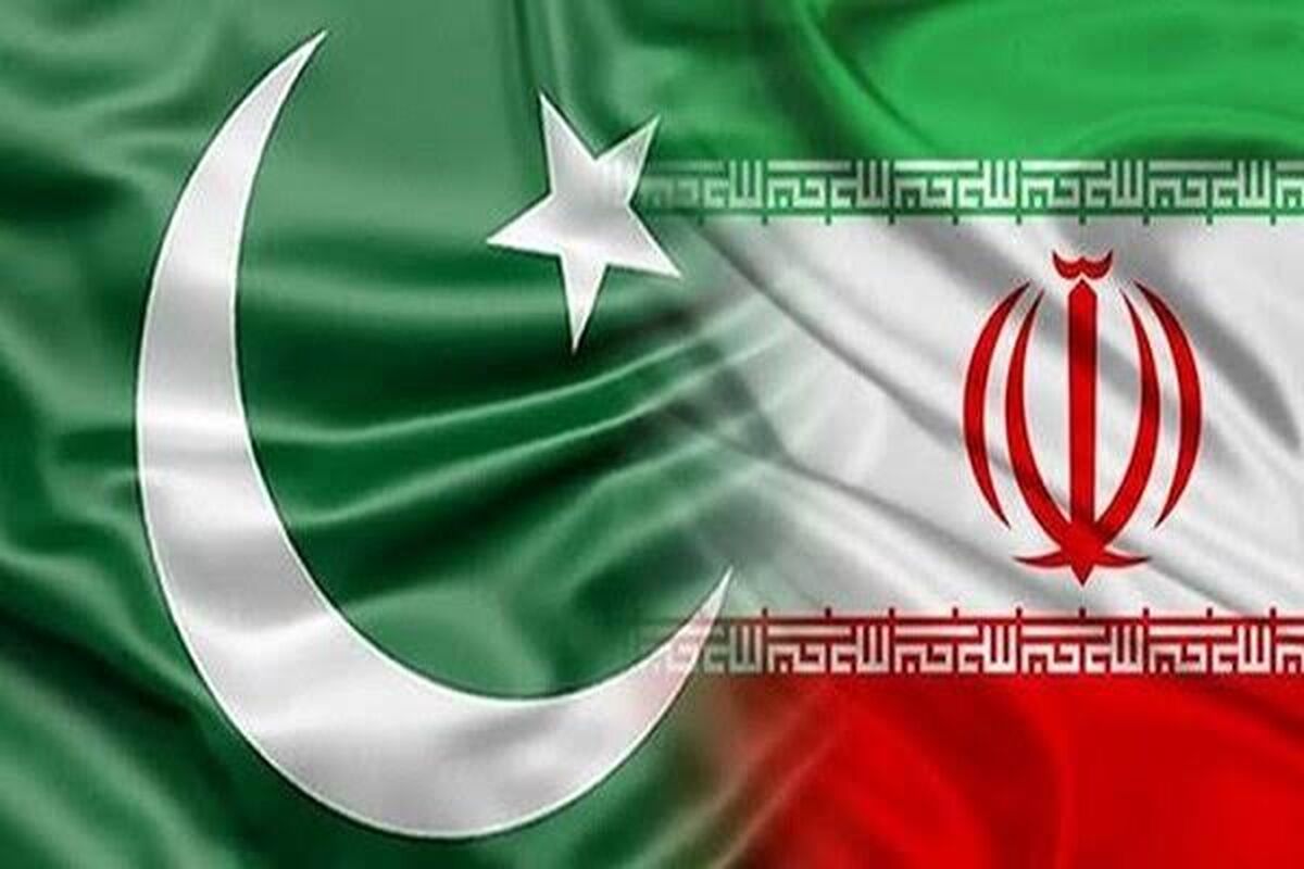 نخست وزیر پاکستان: گفت وگوی سازنده ای با رئیس جمهوری ایران در مورد منطقه داشتم