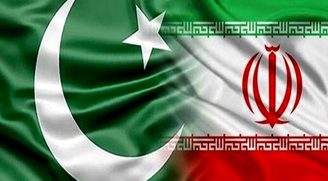 نخست وزیر پاکستان: گفت وگوی سازنده ای با رئیس جمهوری ایران در مورد منطقه داشتم