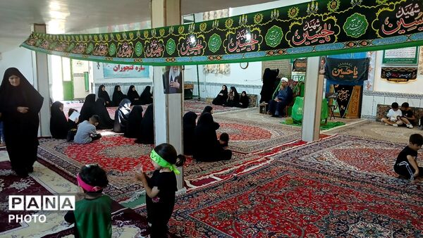 همایش شیرخوارگان حسینی و نشست بصیرت‌افزایی در روستای کنجوران سفلی