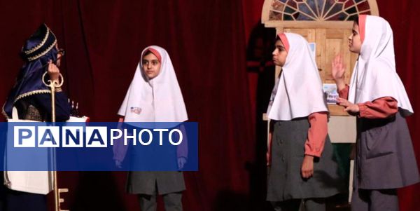 حضور نماینده استان در مرحله کشوری چهارمین جشنواره ملی تئاتر درسی در میناب