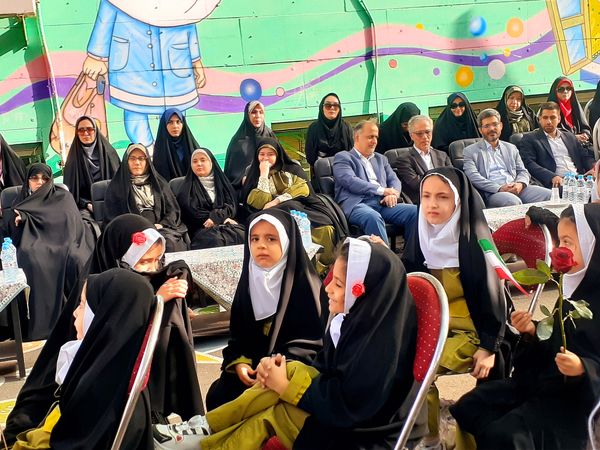 بازگشایی مدرسه غنچه ها ی انقلاب برای سالی پرنشاط