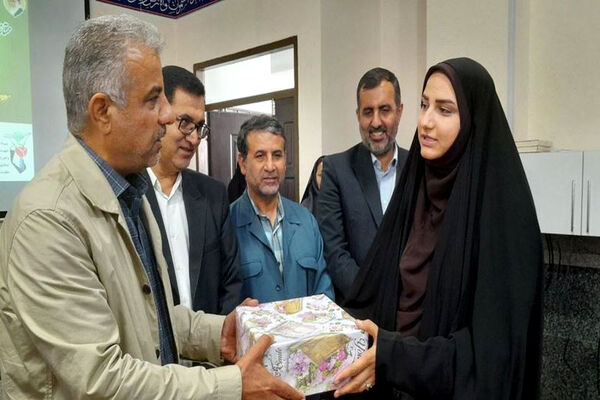 مراسم تجلیل از دانش‌آموزان ممتاز شاهد و ایثارگر شهرستان بوشهر