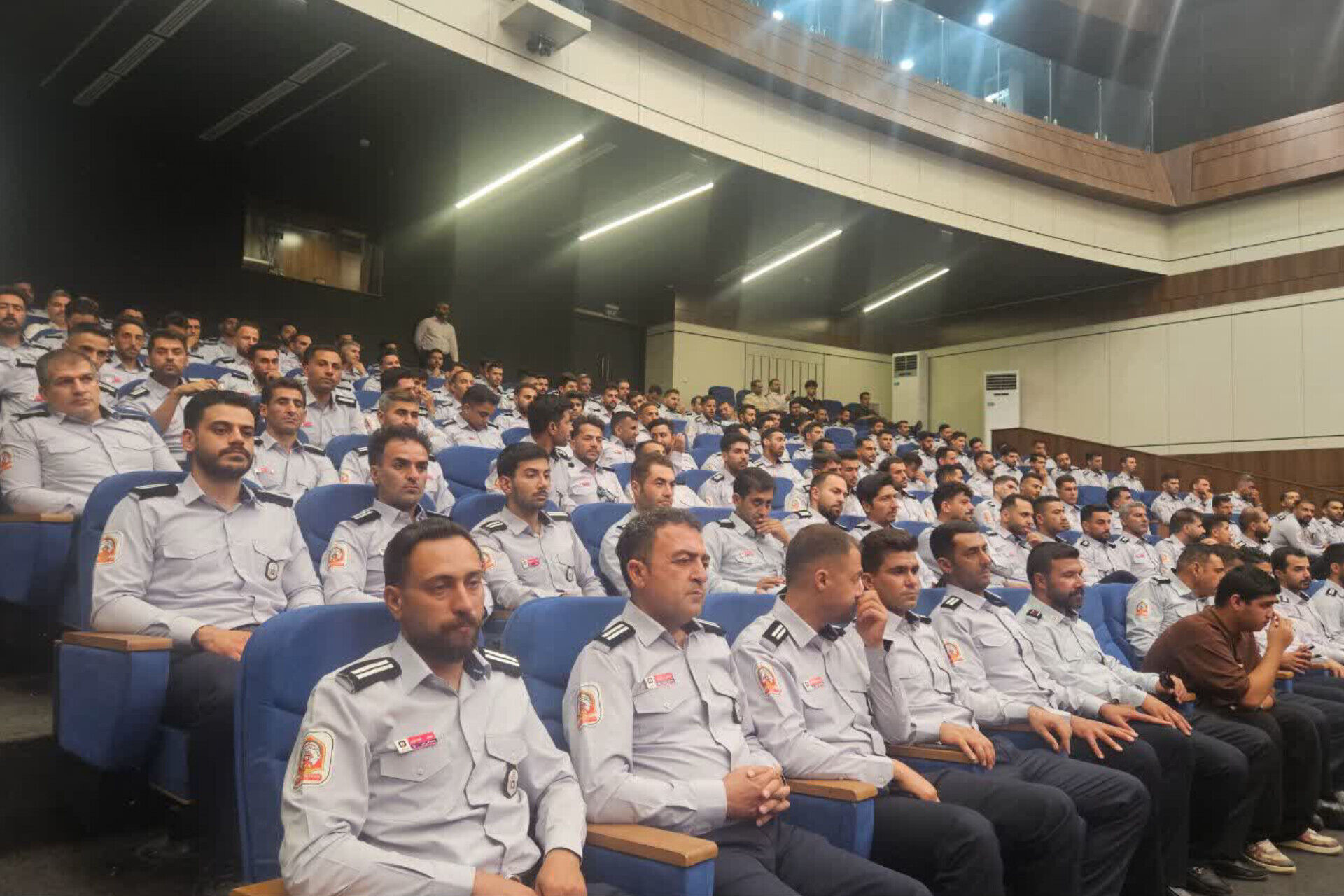اقتدار آتش‌نشانان شیراز در پایان دوره تکاوری