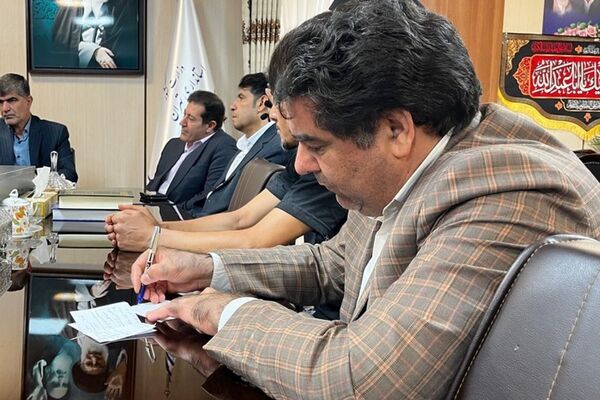 برپایی میز خدمت در فرمانداری شهرستان ملارد به مناسبت هفته بهزیستی 