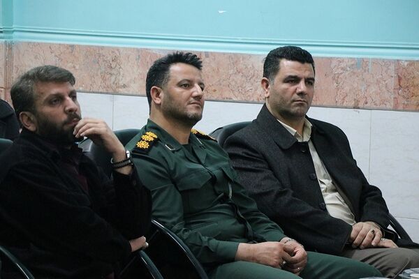 حضور مدیر سازمان دانش‌آموزی شهرستان‌های استان تهران در مراسم گرامیداشت سردار دل‌ها در ناحیه 2 شهرری 