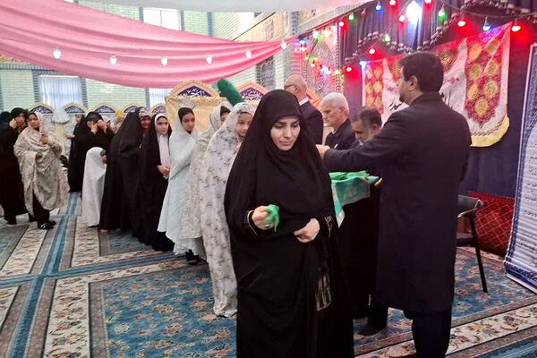 برگزاری اعتکاف دانش‌آموزی در مسجد امیرالمؤمنین(ع) باقرشهر 