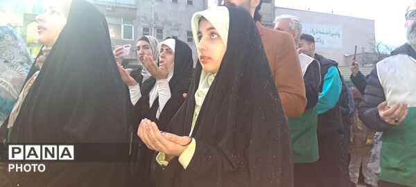 حضور مردم کرج در لحظه تحویل سال 1405
