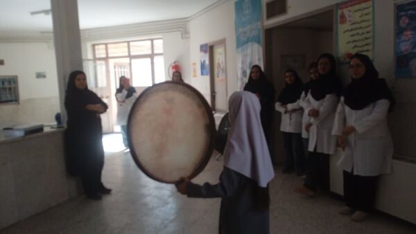 تبریک روز پرستار به کارکنان درمانگاه و خانه بهداشت روستای فدافن 