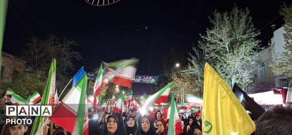حال و هوای اندوه در حسینیه امام خمینی با حضور شهید رضا روزگرد 