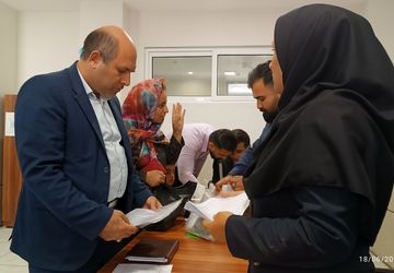 برسی روند ثبت نام آموزشی در مدارس آموزش و پرورش ناحیه ۵ اصفهان
