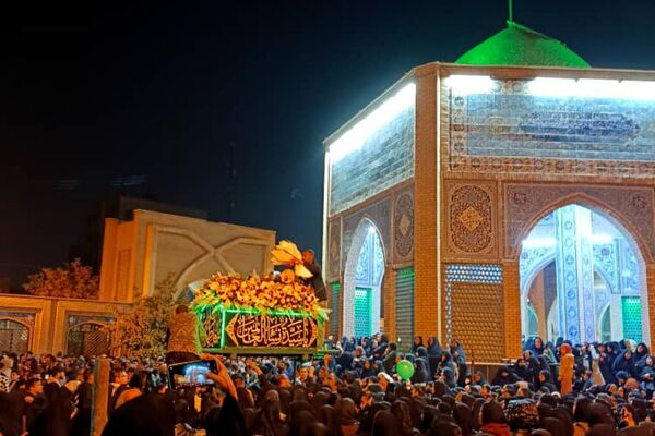 تشییع نمادین حضرت زهرا(س) با اشک و ارادت