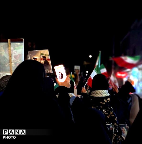 حضور پر رنگ مردم رشتخوار در شب چهارشنبه سوزی دشمن