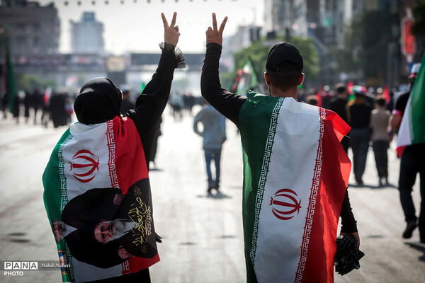 مراسم تشییع پیکر مطهر رهبر شهید انقلاب در تهران - 3