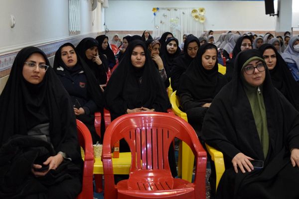 ارتقای سلامت دانش‌آموزان با برگزاری کارگاه آموزشی در مدرسه دخترانه حضرت معصومه(س)