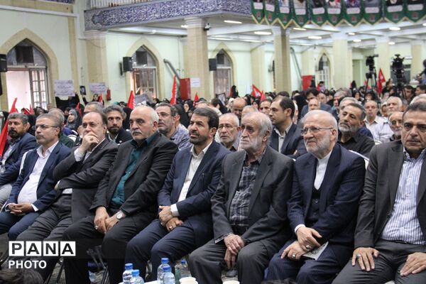 یادبود آقای شهید ایران و یادواره معلم شهید علیرضا حاجی بابایی و همرزمانش در همدان  