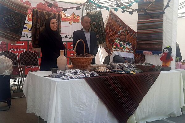 جشنواره فرهنگی و بومی محلی و نمایشگاه دستاوردهای روستائیان بخش کهریزک 