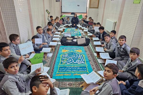 برگزاری مراسم به مناسبت ایام فاطمیه در مدارس ناحیه دو شهرری 
