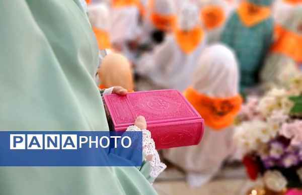 جشن تکلیف 3 هزار نفری دختران در حرم حضرت معصومه(س)